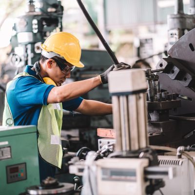 MANUTENÇÃO DE EQUIPAMENTOS